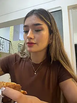 ArianavilladaのライブXXXチャット