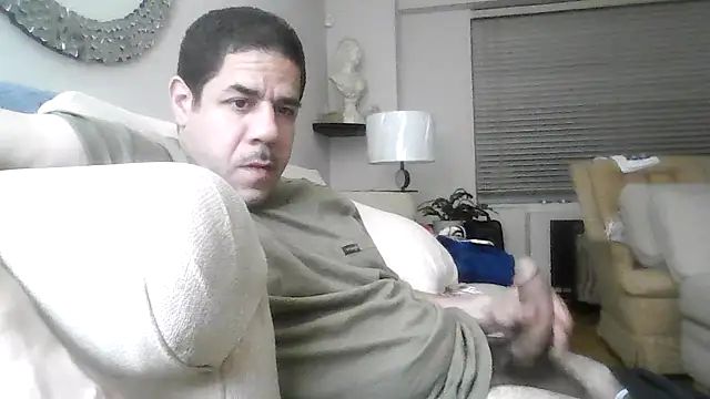toosexy4myshirt's Webcam Show