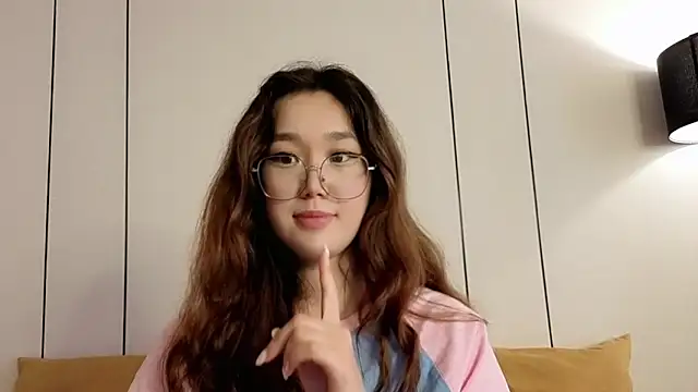 Jennatyan 即時 XXX 聊天