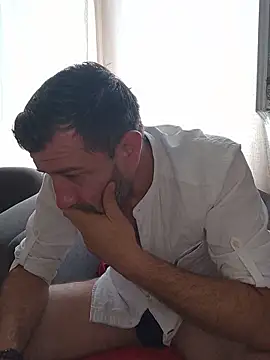 Alexdaniel89 Adlı Modelin Canlı XXX Sohbeti