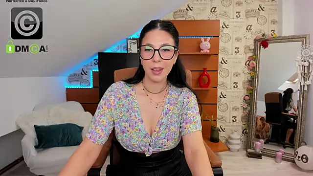EmillyTaylor's Live XXX Chat