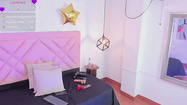Živý XXX chat curly_babe