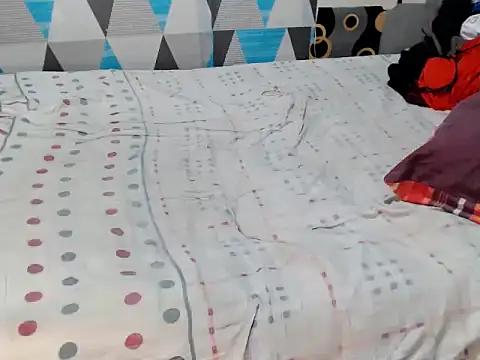 Trish_CurveCock élő XXX-chatje