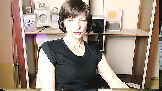 _AngeliaFlow_'s Live XXX Chat