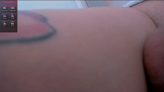 fem_to's Live XXX Chat
