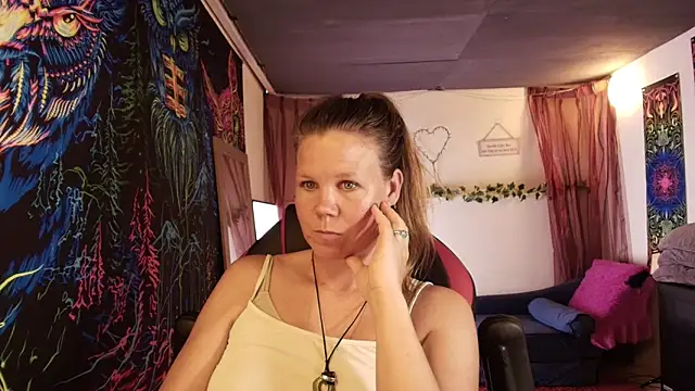 Chat XXX ao vivo de CallMeMaria