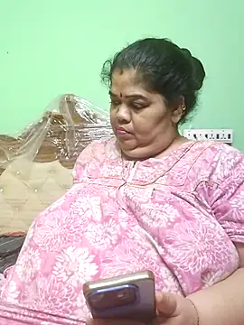 tamilthanushri's Live XXX Chat