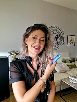 CelynaRoss Chat XXX live