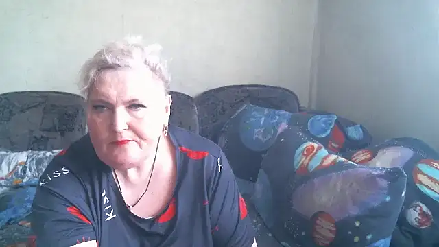 Lana555 লাইভ XXX চ্যাট