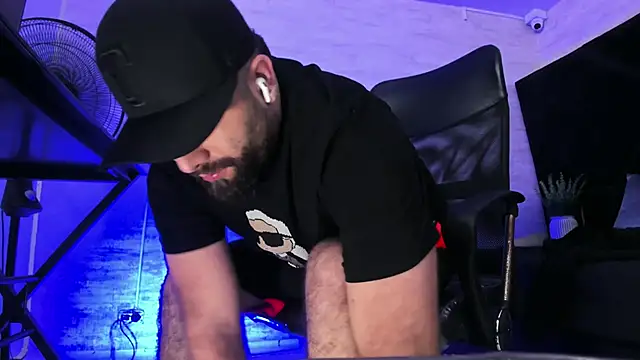 Živý XXX chat jhon_bear03