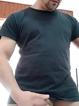 Bradd_32 Adlı Modelin Canlı XXX Sohbeti
