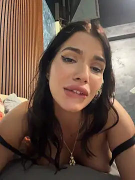 RaniaSnow XXX чат на живо