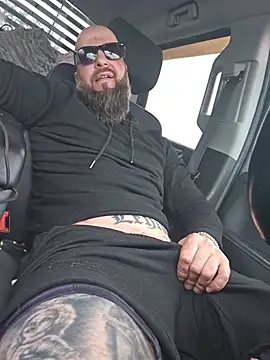 แชท XXX สดของ Beardedtattood