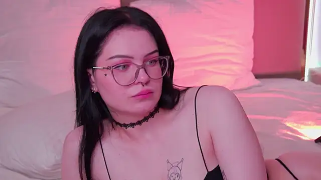 Chat +18 de CindyMil ao vivo