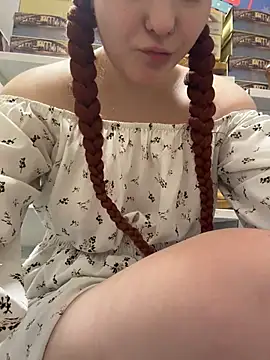 Baby__Fox élő XXX-chatje
