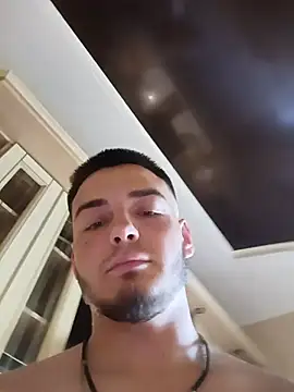 XXX chat uživo modela Zevs777s