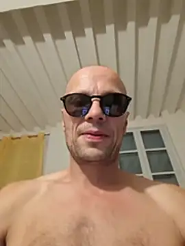 Chatroom XXX en direct de wedge75