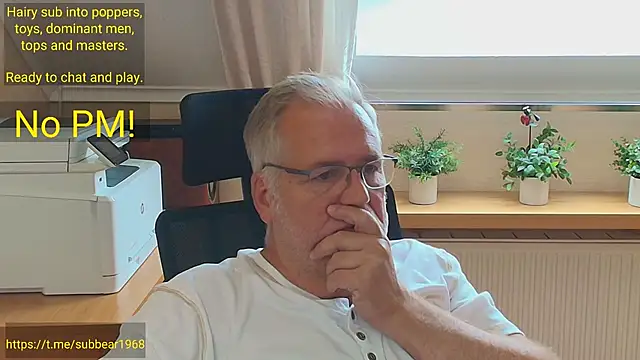 subbear1968 élő XXX-chatje