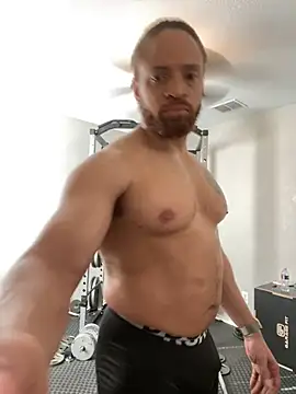 Fathero1time Adlı Modelin Canlı XXX Sohbeti