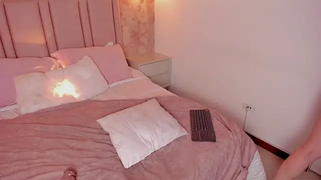 anntonella_watson's Live XXX Chat