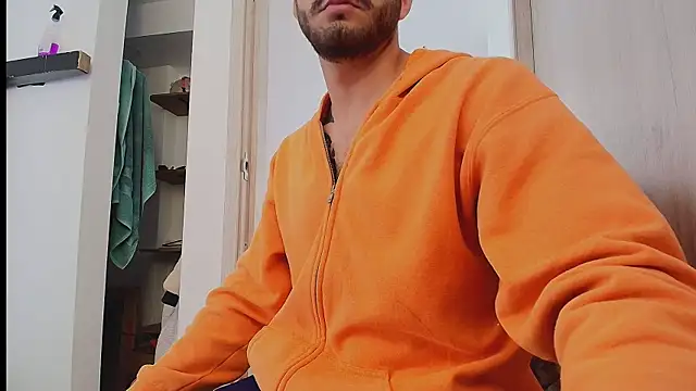 thomas_gun Live XXX-Chat