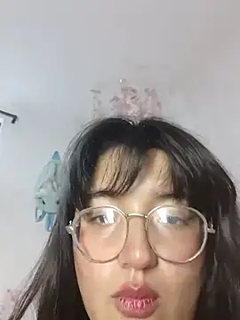 Chat XXX ao vivo de Kuutar