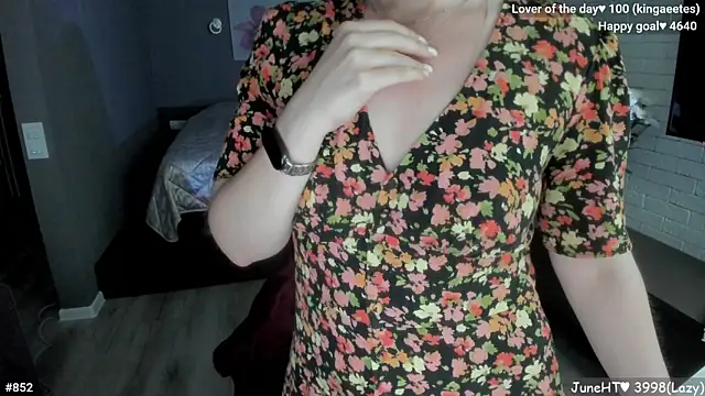 LizaGost XXX чат на живо
