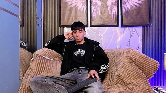 demian_hot99's Live XXX Chat