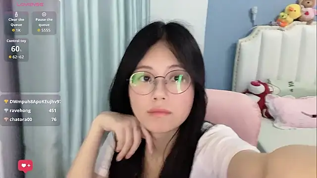 Luna-666 现场XXX聊天