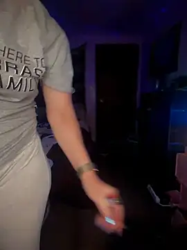 Jennybootyjones' Live XXX Chat