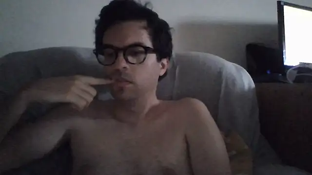 Chat +18 de RikCum4u ao vivo