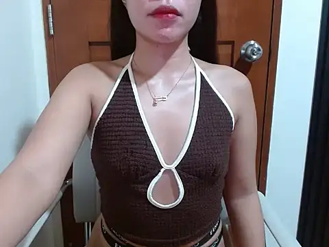 Kinky_celistineのライブXXXチャット