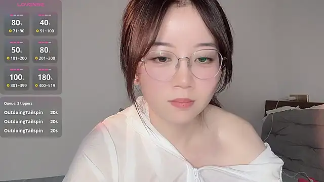 77-Vicky Live XXX-Chat