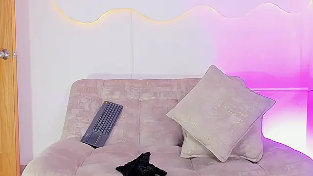 ArohomLester_ Chat XXX live