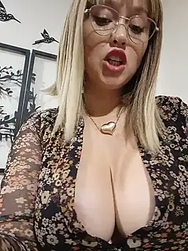 Katy__AのライブXXXチャット