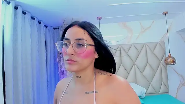 Ibbie_drastic live XXX chat