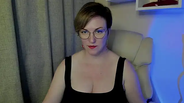 feliziaDesire live XXX chat