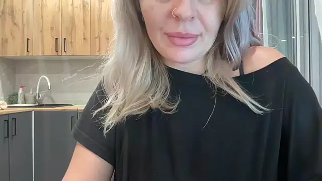 Lisorine live XXX chat