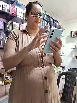 keilymadam XXX чат на живо