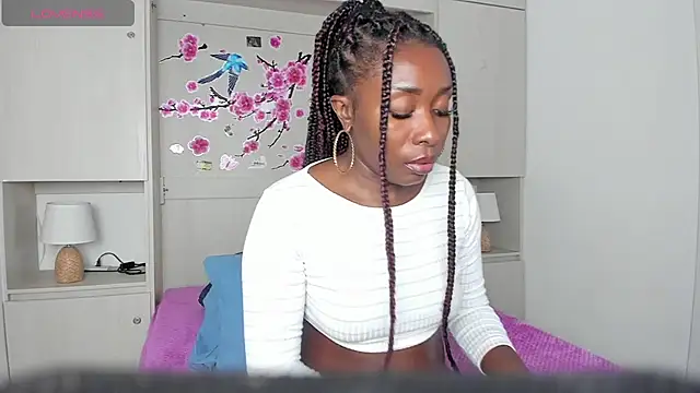 TaylorBloom's Live XXX Chat