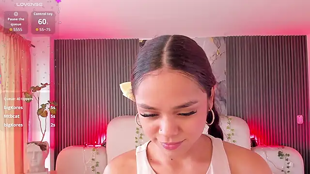 CarolineFyre Live XXX-chat