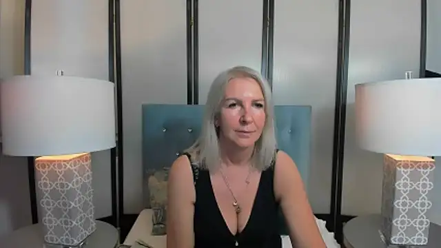 EricaTop's Live XXX Chat