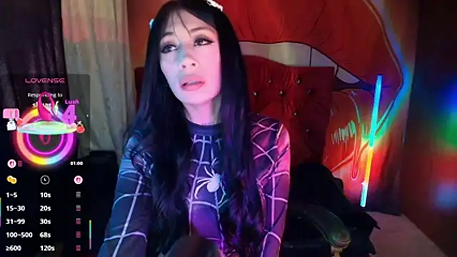 venus-foxy Adlı Modelin Canlı XXX Sohbeti