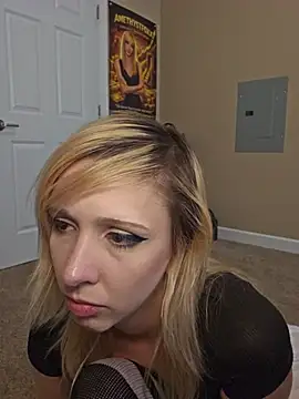 AmethystFoxx Live XXX Chat