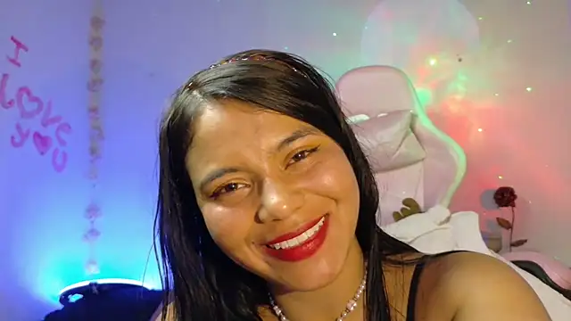 -Camila_ Adlı Modelin Canlı XXX Sohbeti