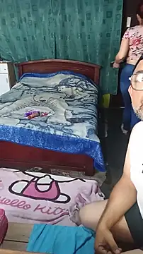 צ'אט XXX בשידור חי של sthefania1710