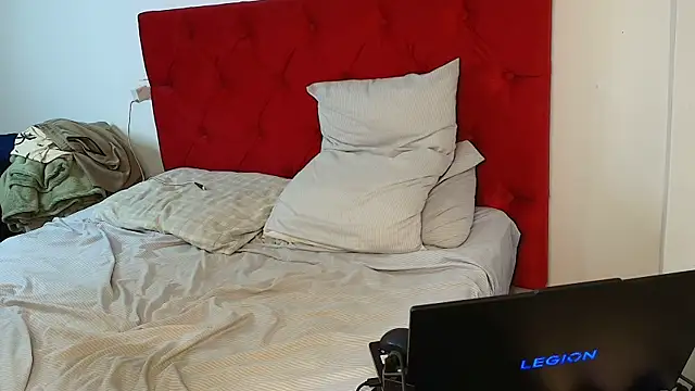 NicoDavisOfficial's Live XXX Chat