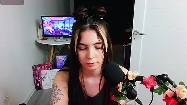 צ'אט XXX בשידור חי של peachyness