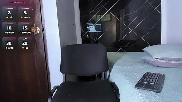Živý XXX chat Adrian_Wolf