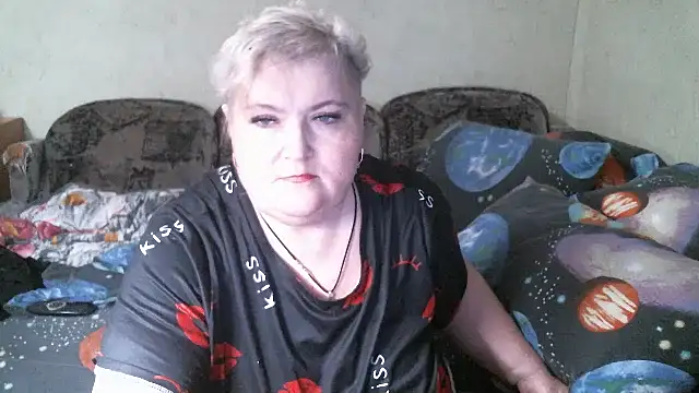Lana555: онлайн-секс-чат